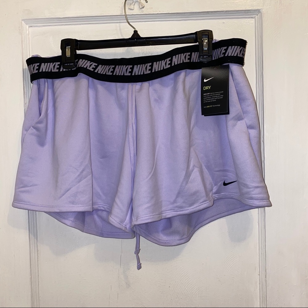 Nike Women's Dri-FIT Training Shorts- Size XL